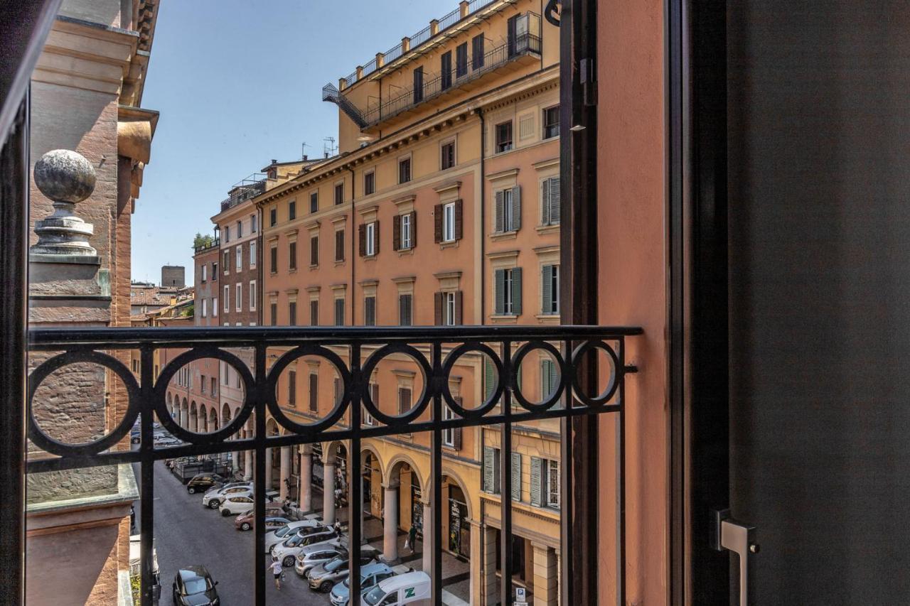 Ugo Bassi Apartments Болонья Экстерьер фото