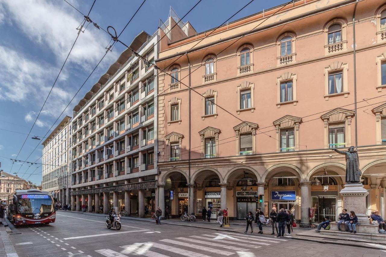 Ugo Bassi Apartments Болонья Экстерьер фото